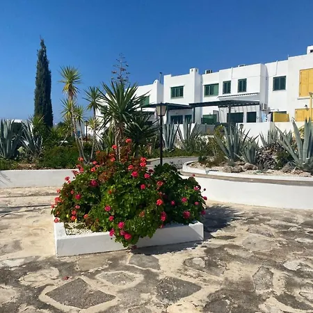 Elite At Ikaria Village Recently Renovated *