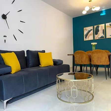 Elite At Ikaria Village Recently Renovated *