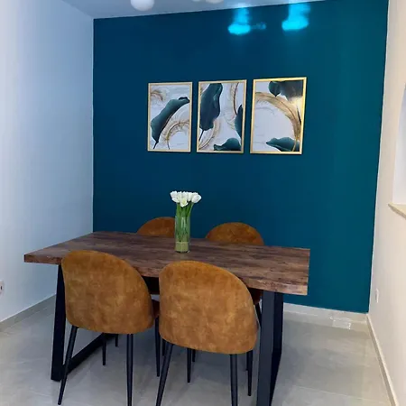 Elite At Ikaria Village Recently Renovated