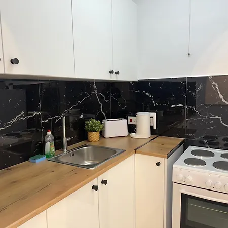 Elite At Ikaria Village Recently Renovated דירה