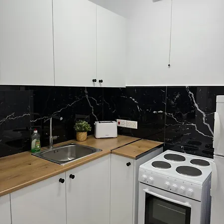 Elite At Ikaria Village Recently Renovated *