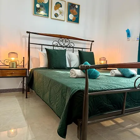 Elite At Ikaria Village Recently Renovated Appartamento Klorakas
