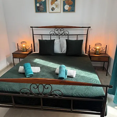 Elite At Ikaria Village Recently Renovated
