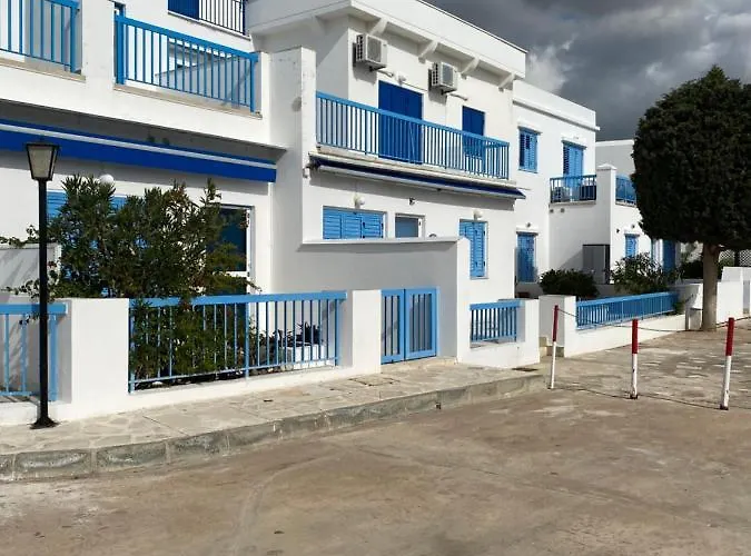 Elite At Ikaria Village Recently Renovated דירה Klorakas