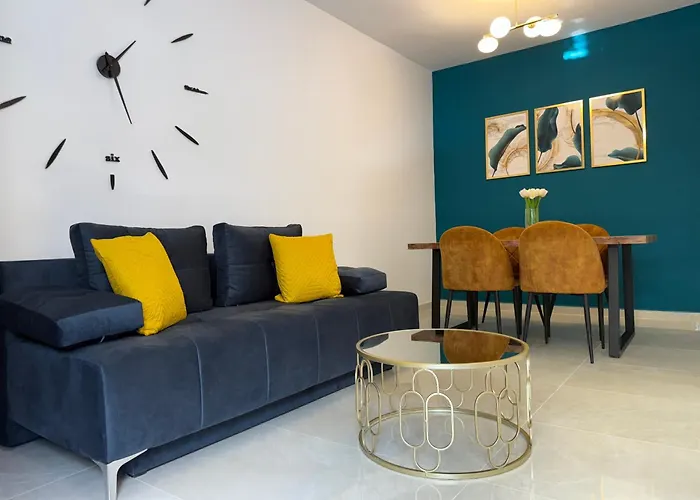 Elite At Ikaria Village Recently Renovated *