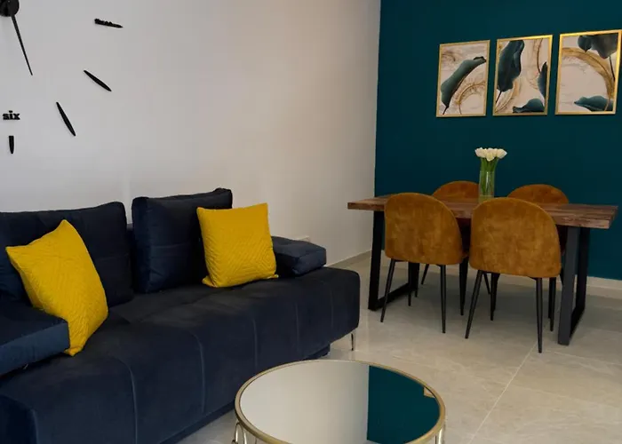 Elite At Ikaria Village Recently Renovated דירה